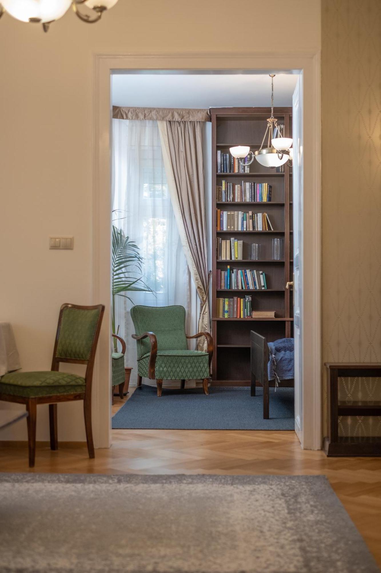 Giovanni's Airport House * בודפשט